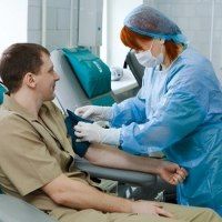 За первое полугодие 2016 года 13 тысяч омичей стали донорами крови