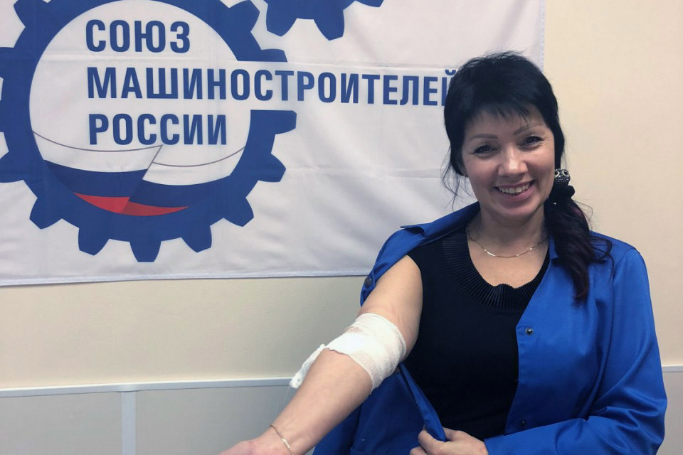 Пермские моторостроители сдали 130 литров донорской крови