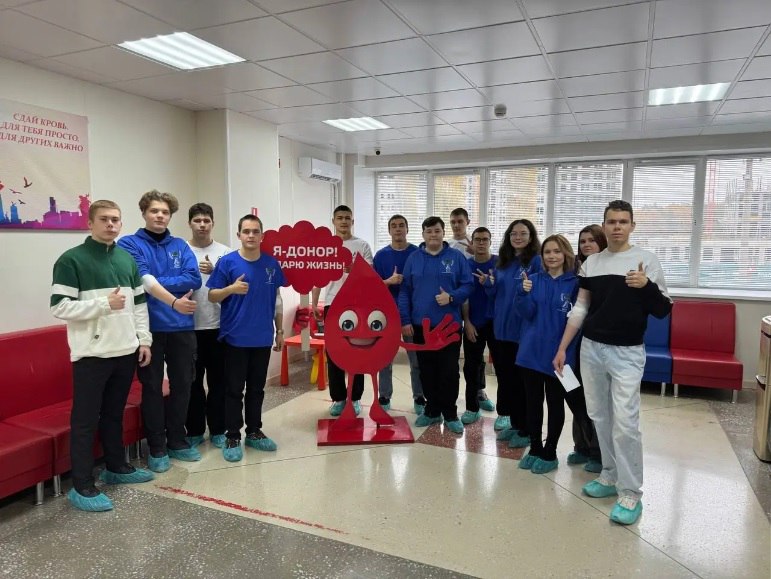 Сдаём кровь – спасаем жизнь! Студенты и преподаватели БАКСУ при Главе Республики Башкортостан стали донорами крови