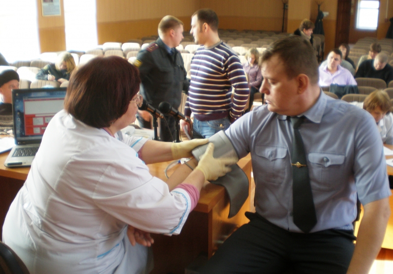 Сотрудники МУ МВД России «Серпуховское», в рамках Дня донора сдали кровь в передвижном центре переливания крови