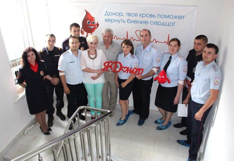 Полицейские Самары приняли участие в донорской акции