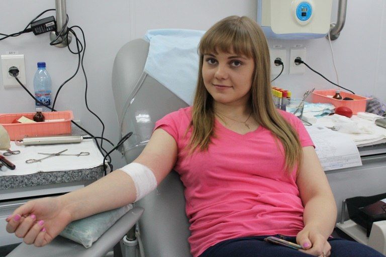 Южноуральский банк крови пополнился на 18 тонн