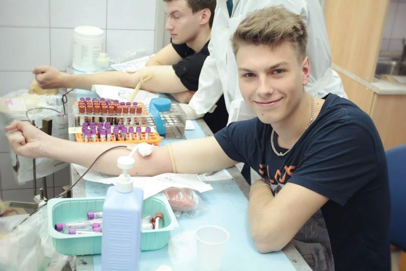 Старшеклассников Санкт-Петербурга научат быть донорами крови.