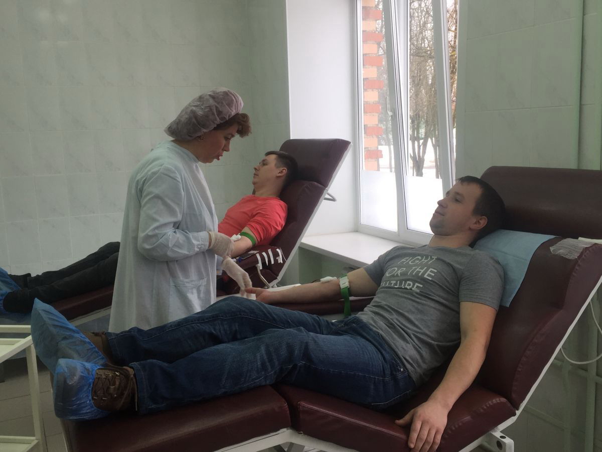 Гидроэнергетики укрепили корпоративный дух и пополнили банк крови